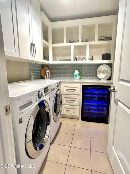 Building Photo - 2060 Beach Blvd