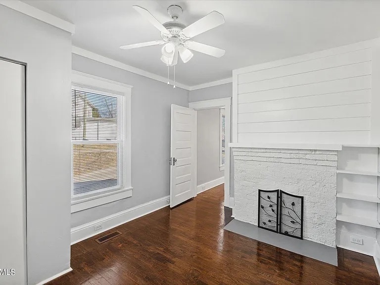 Building Photo - 525 E Morelia Ave