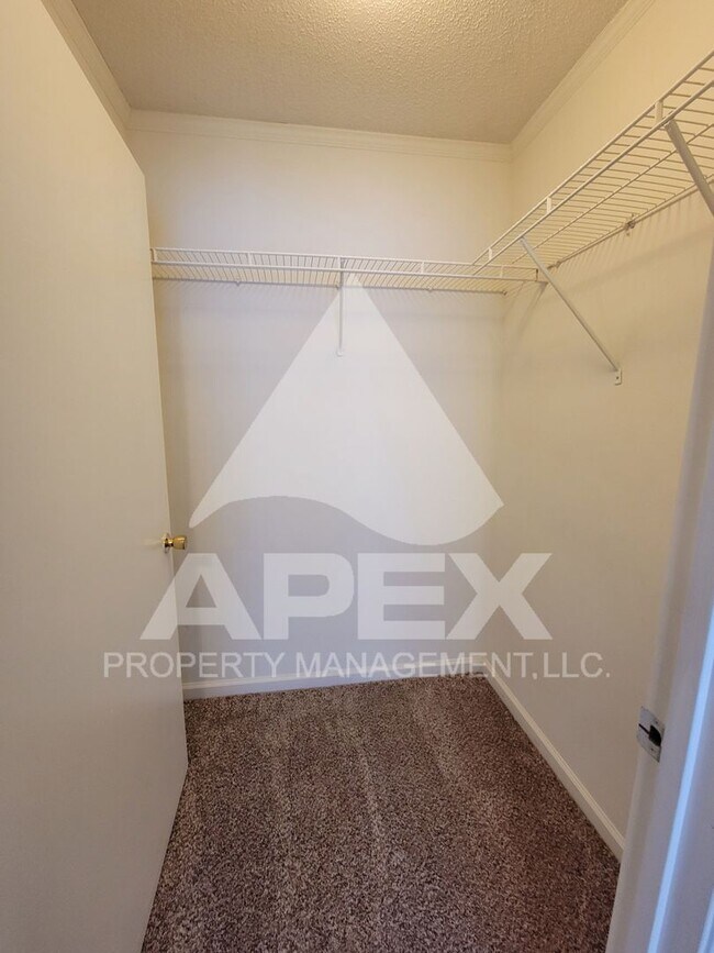 Building Photo - MOVE-IN SPECIAL, $1 RENT!! - 3 Bd | 2 Ba G...