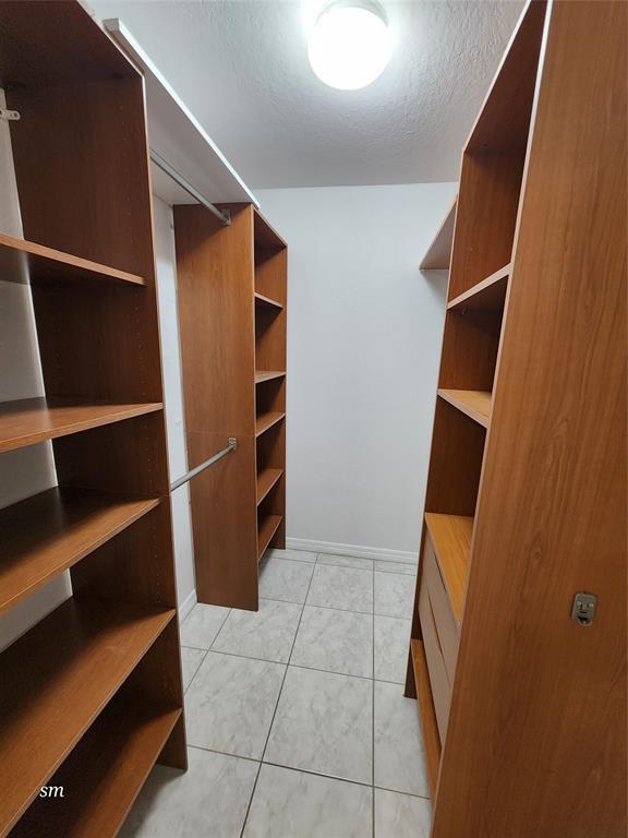 Building Photo - 119 Hidden Court Rd