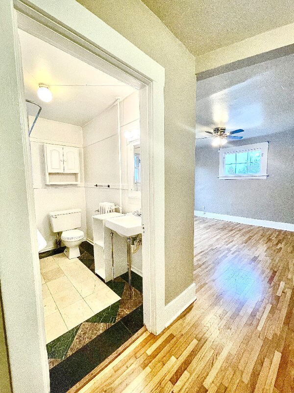 Building Photo - 901 N M St