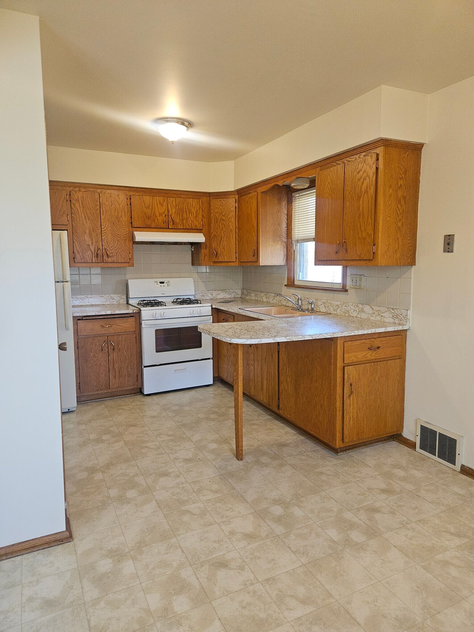 Building Photo - 12126 W Bluemound Rd