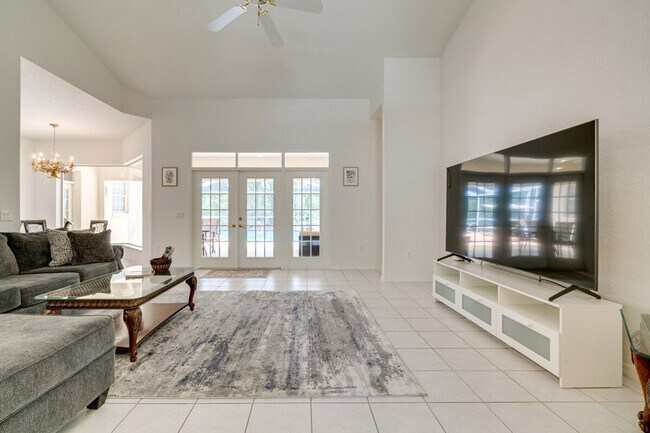 Building Photo - 9939 SW 203rd Cir