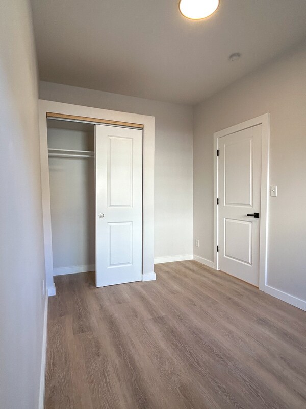 Building Photo - 3206 Dobson St