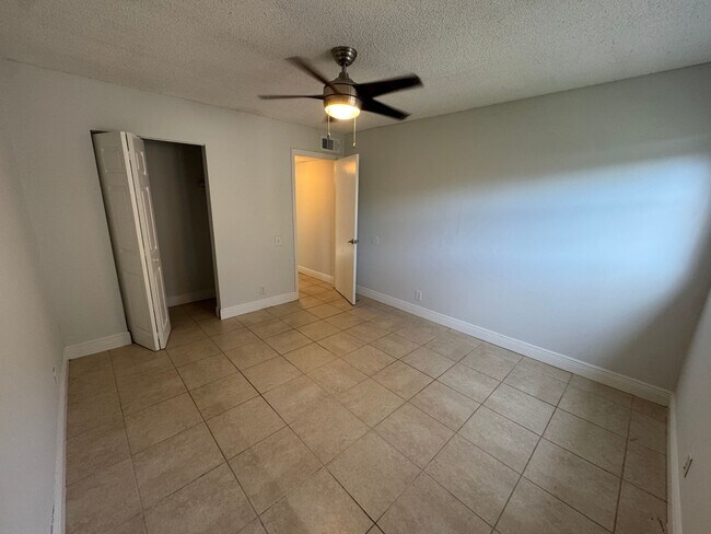 Building Photo - 4501 Treehouse Ln