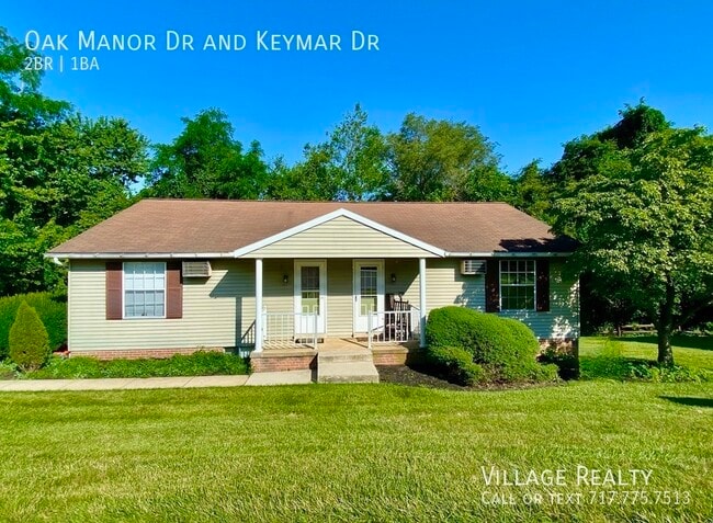 Building Photo - Top Floor! Most utilities included! Large ...