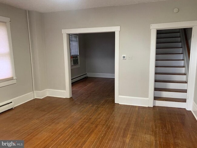 Building Photo - 559 Hillman Dr