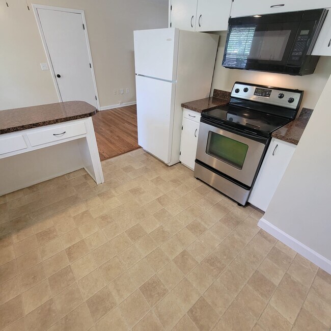 Building Photo - Mitchell