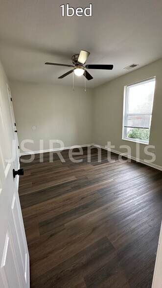 Bedroom 1 - 1516 E 9th St