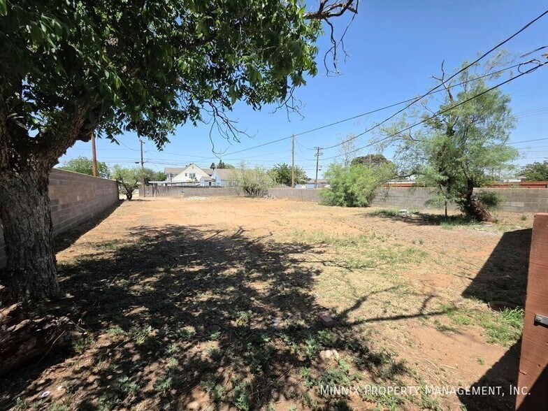 Building Photo - 3202 W Illinois Ave