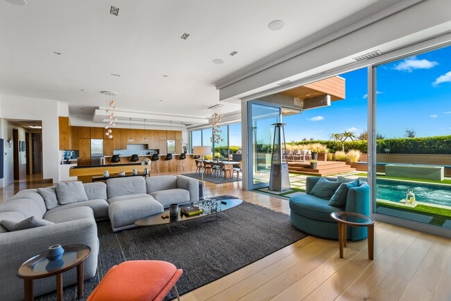 Building Photo - 1439 Devlin Dr