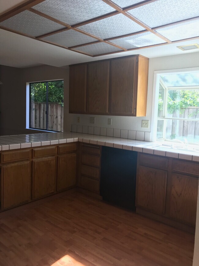Building Photo - 4932 Buckboard Way