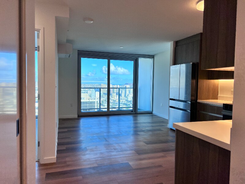 Building Photo - 1515 Liona St