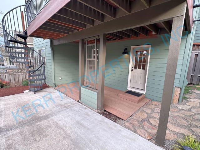 Building Photo - Spacious 4-Bedroom Retreat with 3.5 Baths in Happy Valley's Prime Location!