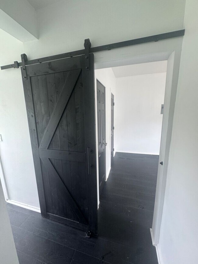 Building Photo - 3328 Denison Ave