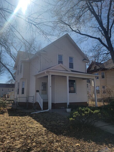 Primary Photo - 417 W 17th St