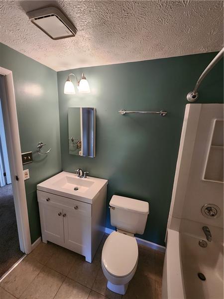 Building Photo - 119 Ligonier Ln