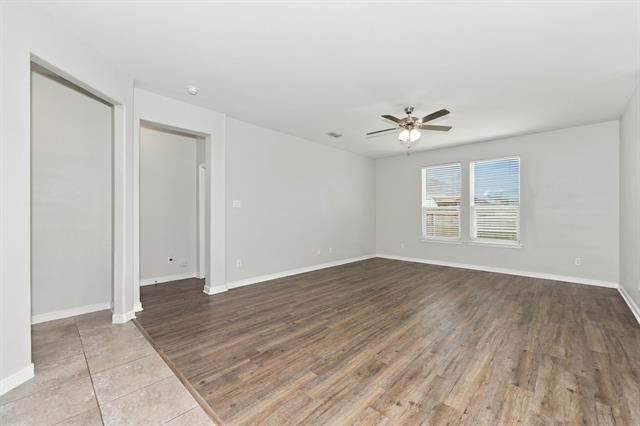 Building Photo - 2614 Lavender Ln
