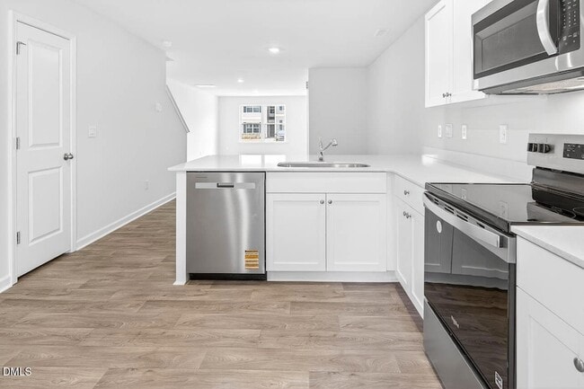 Building Photo - 8535 Beckett Chase Wy