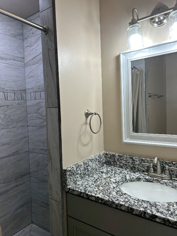 Building Photo - 5717 Manila Dr