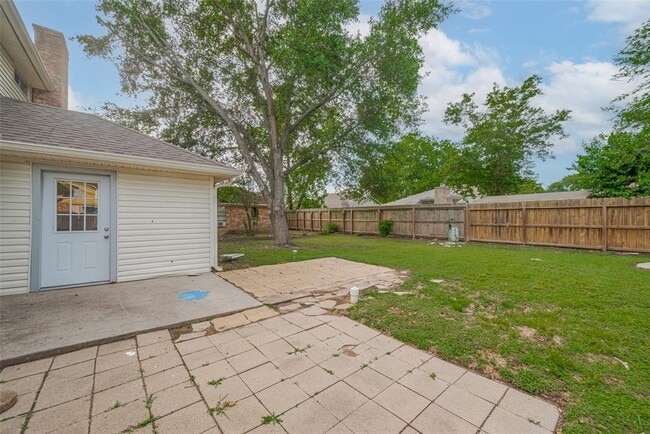 Building Photo - 11926 Osage Park Dr