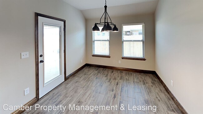 Building Photo - 4 br, 2 bath House - 10512 NW 42nd Circle