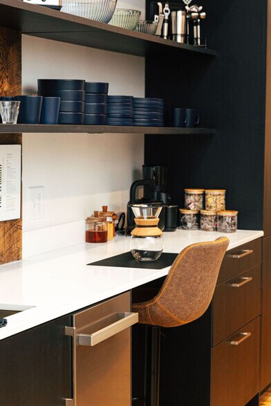 Building Photo - 1911 3rd Ave N