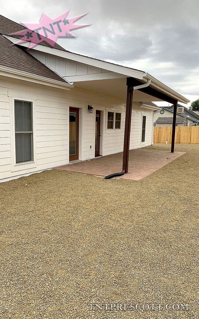 Building Photo - Home in Prescott Valley ~ HOLD