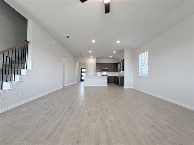 Building Photo - 808 Birdie Dr