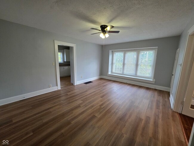 Building Photo - 117 S Heflin St
