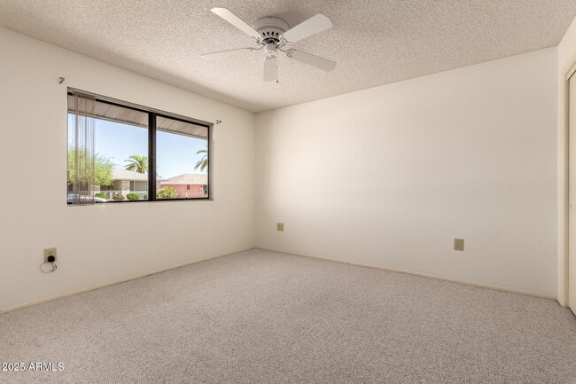 Building Photo - 12735 W Crystal Lake Dr