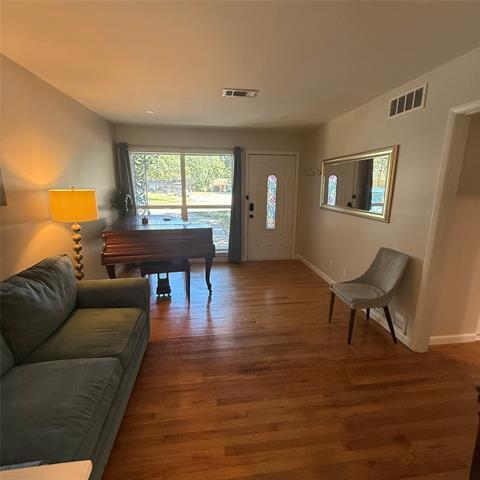 Building Photo - 1808 Donna St