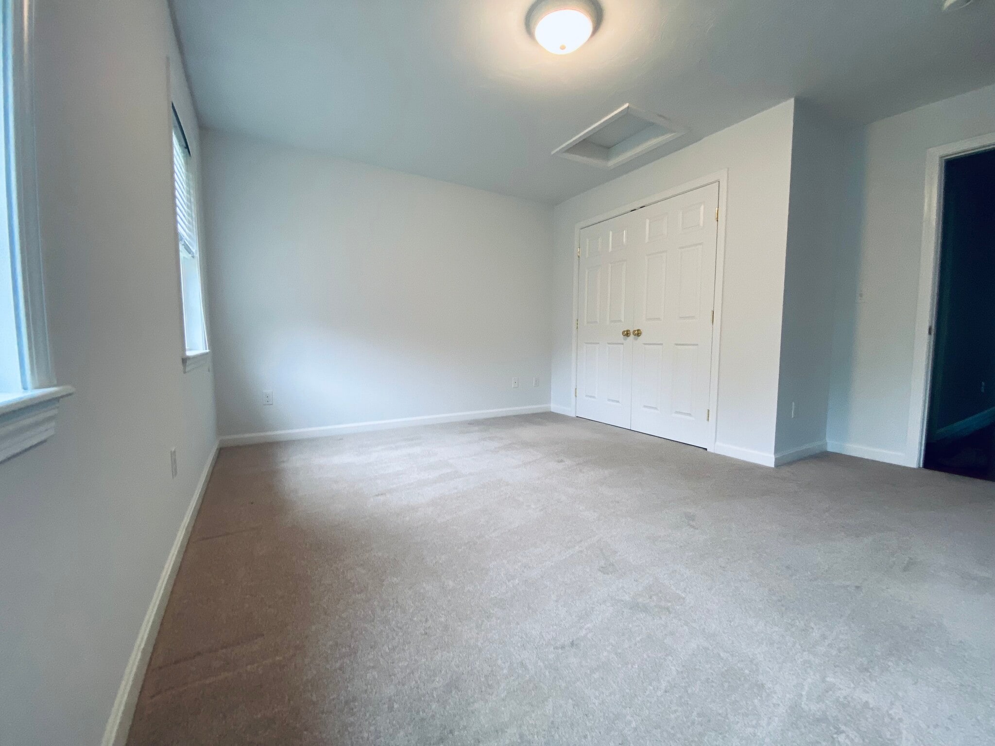 Building Photo - 1103 Hampton Way