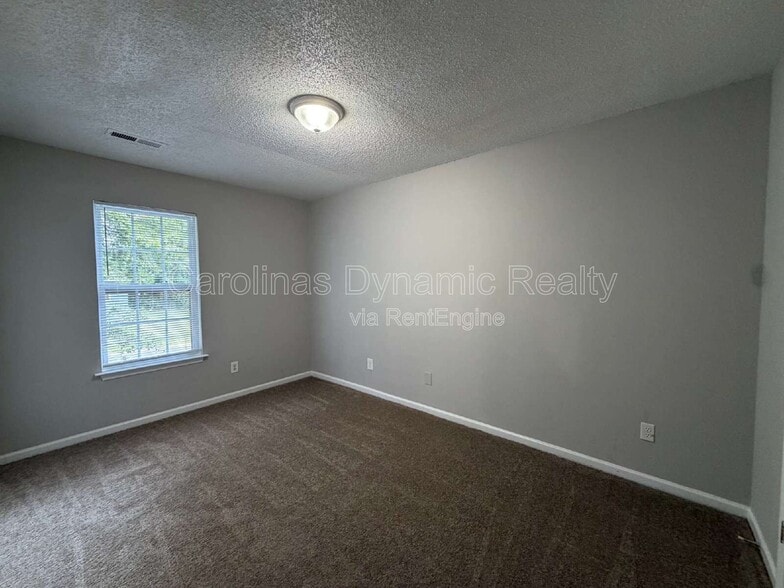Building Photo - 709 Key St