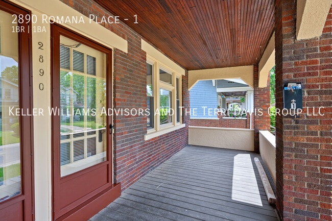 Building Photo - 2890 Romana Pl