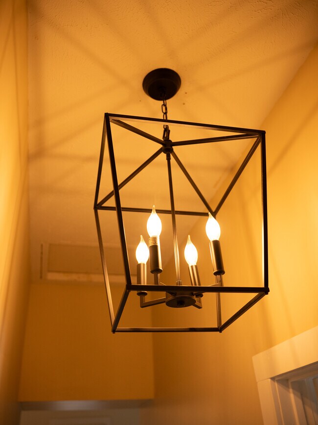 Building Photo - 4224 Patrick Ave