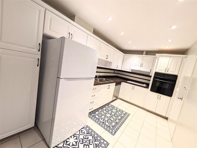 Building Photo - 4250 Galt Ocean Dr