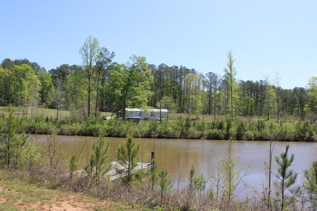 Building Photo - 818 W Grantville Rd