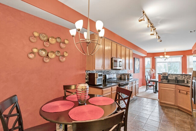 Building Photo - 1263 Tamarack Dr