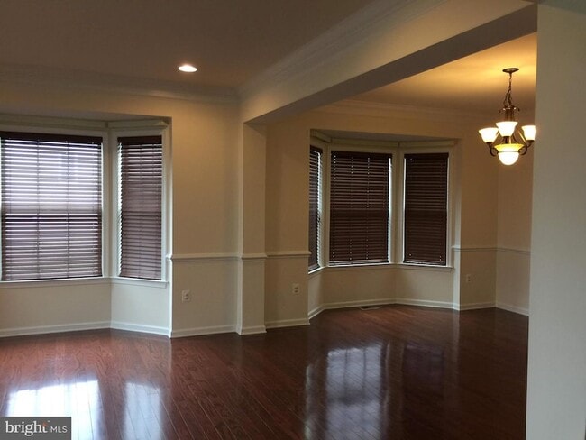 Building Photo - 43165 Barnstead Dr