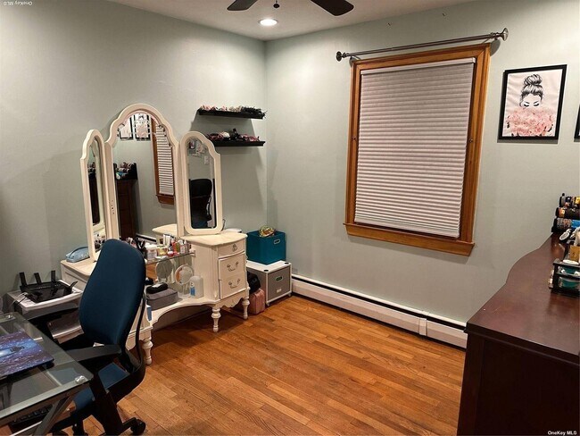 Building Photo - 154 Pennsylvania Ave