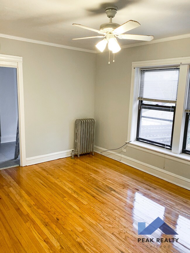 Building Photo - 4625-35 N. Winchester Ave.