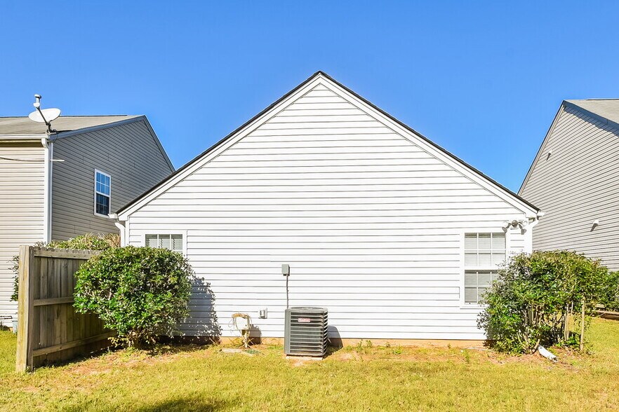 Building Photo - 109 Silver Ridge Dr