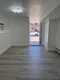 Building Photo - 208 Tibbetts Rd