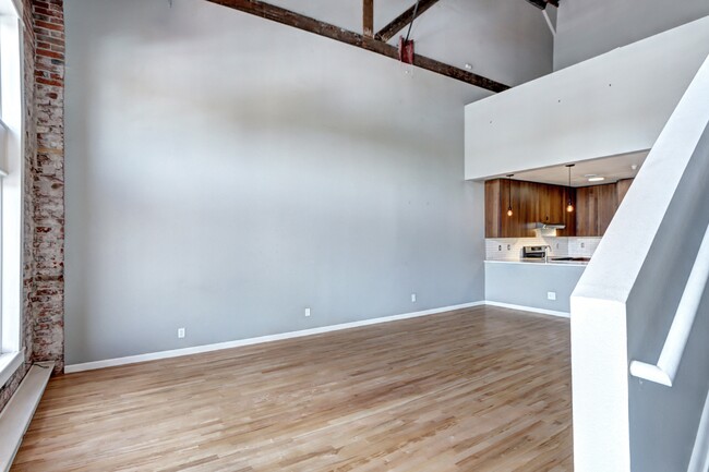 Building Photo - 2711 Welton St