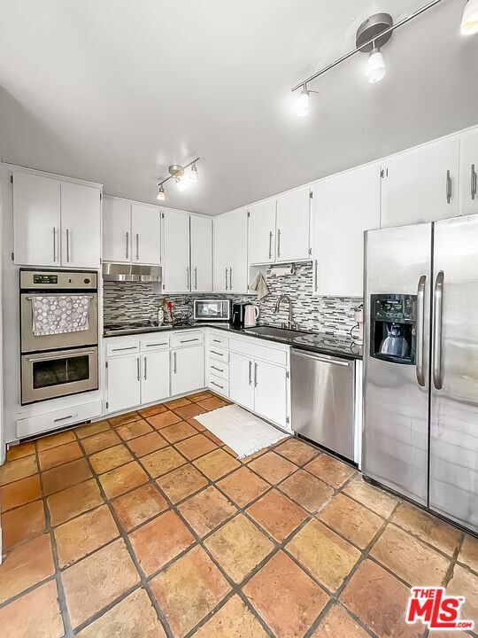 Building Photo - 28340 Rey De Copas Ln