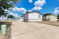 Building Photo - 120 Silver Peak Dr