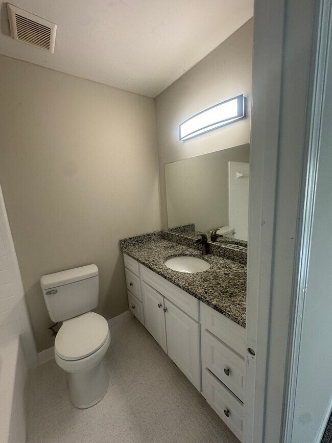 Building Photo - Perfection!!