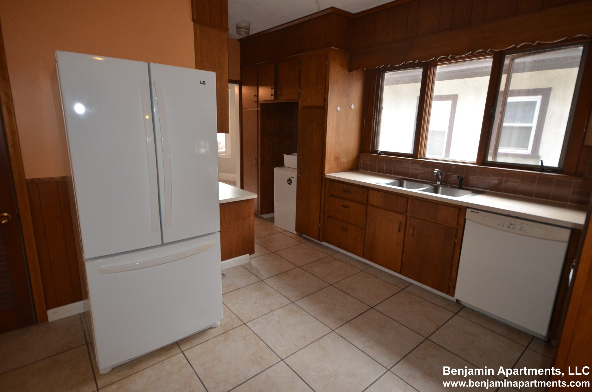 Building Photo - 20 Benton Rd