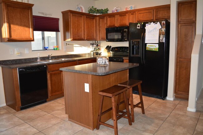 Kitchen - 2725 East Mine Creek Road